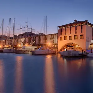 Nh Collection Marina Cenova